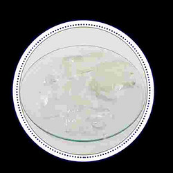 四丁基氟化铵三水合物 98%  类白色蜡状固体 CAS 87749-50-6