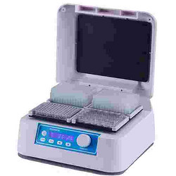 微孔板恒温振荡器(四块板)