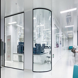 洁净室观察窗单层与双层性能解析