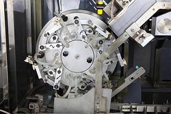 CM220自动装盒机high speed cartoning machine