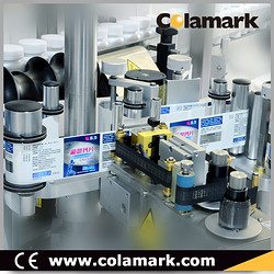 Colamark A102 垂直辊子链式大圆瓶智能贴标机