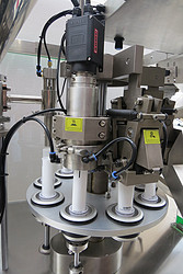 ZHY-60YP軟管灌裝封尾機(jī)