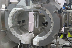 ZHF-160高速軟管灌裝封尾機