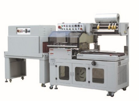 全自动L型封切收缩膜机Automatic L-type sealing and cutting shrink film machine