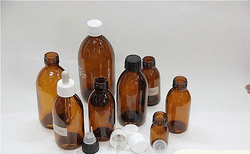 自動眼藥水灌裝旋蓋一體機(jī)