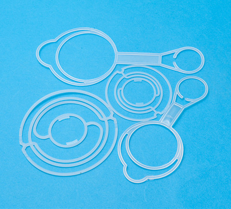 Plastic hanger for infusion bottle