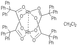 四(三苯基乙酸)二铑(II)二氯甲烷加合物