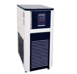 Closed high temperature circulating oil bath