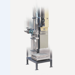 WinCK-LF50液体罐装机