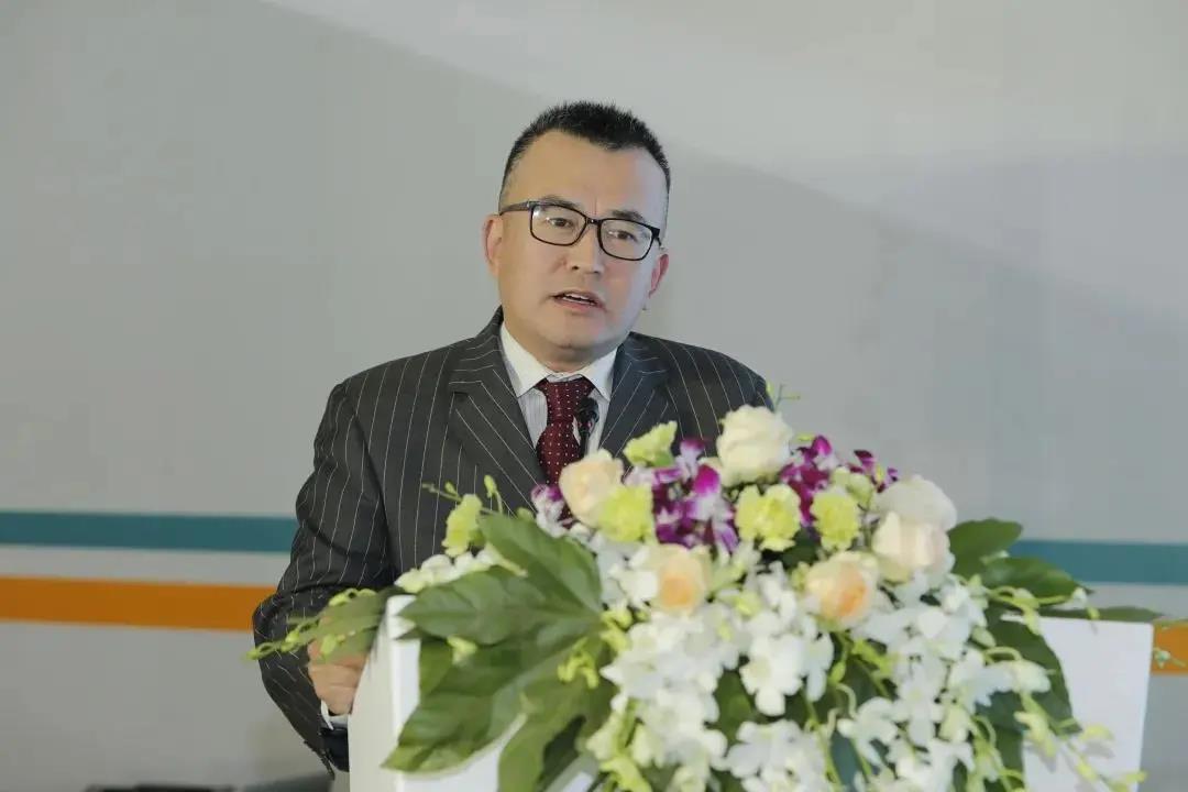 岑国山副总裁致开幕辞