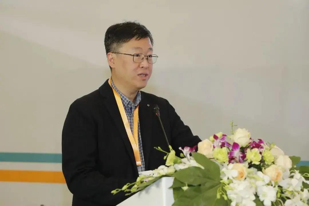 洪小栩副处长介绍中国药典2020版的修订情况